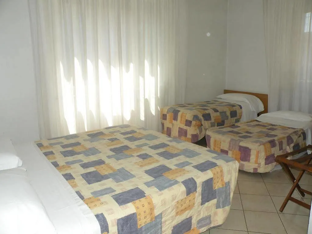 Hotel Milano Pisa 2*,  Italia